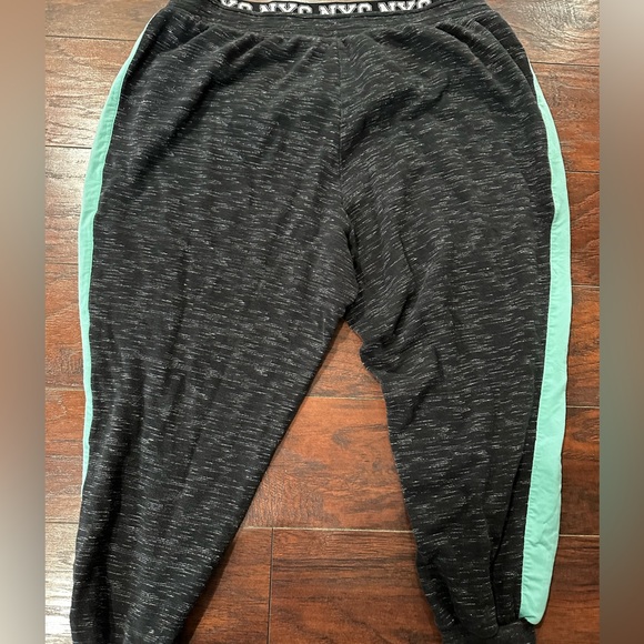 Just be 3x joggers - Picture 2 of 4